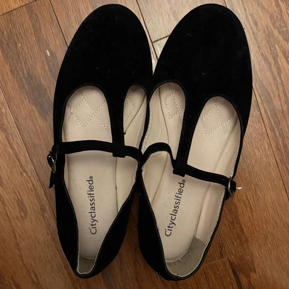 Cityclassified Black T-Strap‎ Loafers